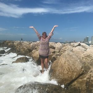 Meet your Posher, Lori